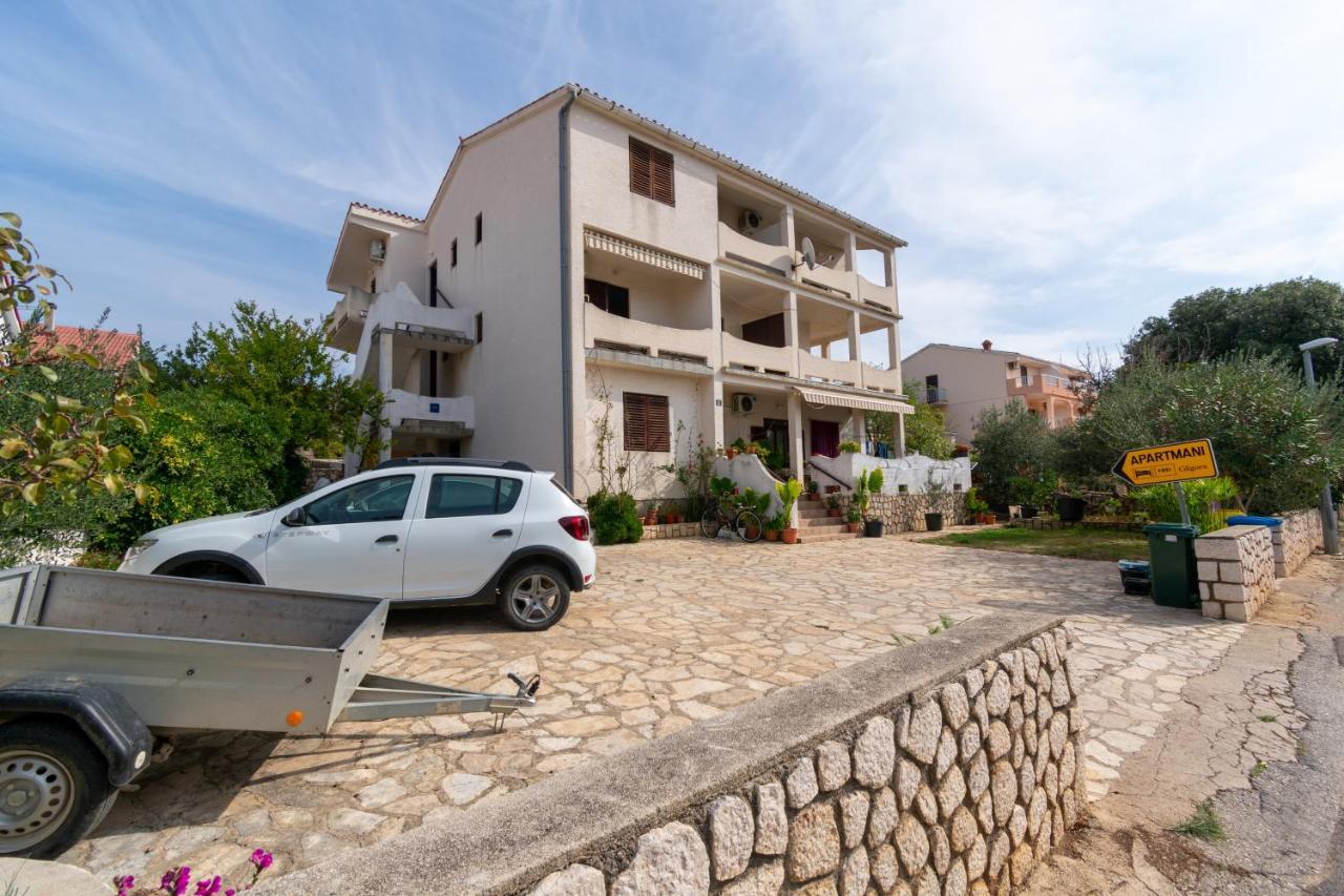 Apartments By The Sea Mandre, Pag - 3084 Колан Екстер'єр фото