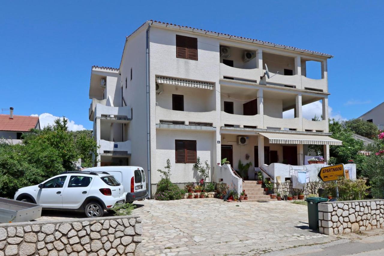 Apartments By The Sea Mandre, Pag - 3084 Колан Екстер'єр фото